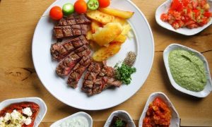 קופון לגיגת בשרים בשוק הכרמל! ״גגה בשוק״ בניצוחו של השף המוביל גילי פפרמן ארוחה זוגית ומפנקת במיוחד הכוללת פתיחים, עיקריות ויין, ב-139 ₪ בלבד