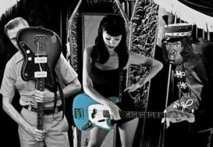 כרטיסים לMesser Chups - הרכב הסרף רוקבילי הרדיואקטיבי