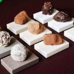 מארז פרלינים ואייס קקאו, COCO - Vegan Chocolate & Cacao Temple בפלורנטין
