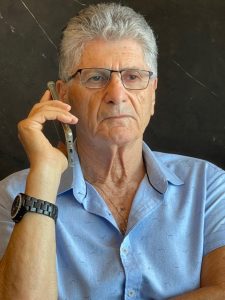 יור אומץ פליצה פלד