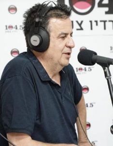 עזר לחבר