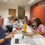 ישיבת ועד קרית חיים. צילום הללי אורגינל