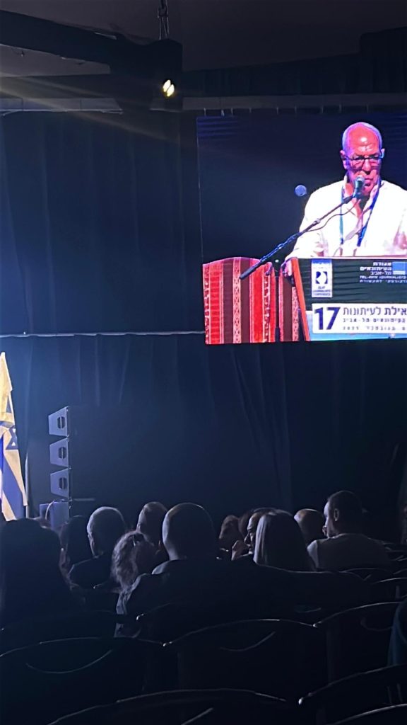 יוני הללי קיבל את פרס תוכנית המלל של השנה: "האמת תמיד צריכה להישמע"