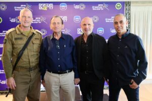 אופיר וגמן, ליאור שפירא, רון חולדאי, בני בן ארי _ צילום Sportphotography